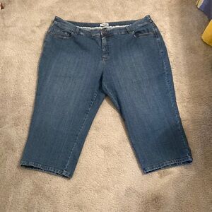 St. John’s Bay Jean Capris